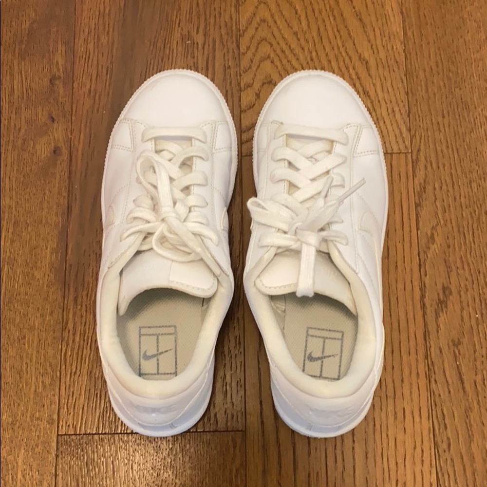 Nike white sneakers US size 7